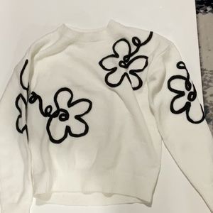 Flower design sweater brand new